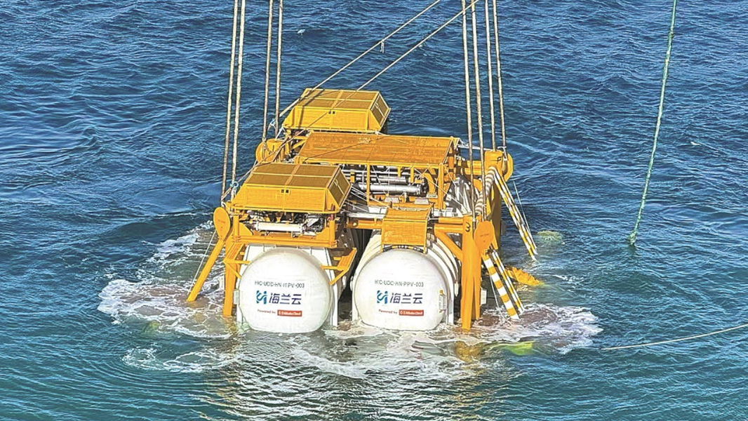 China Deploys First Underwater AI Data Center