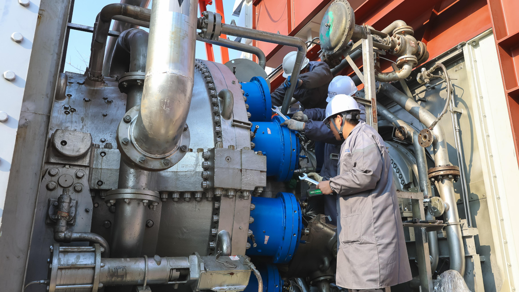 China Unveils World’s Largest Hydrogen Power Generator